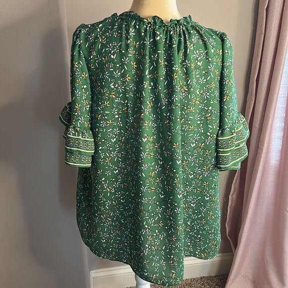 EUC Max Studio Blouse(size 1X) - Picture 6 of 9